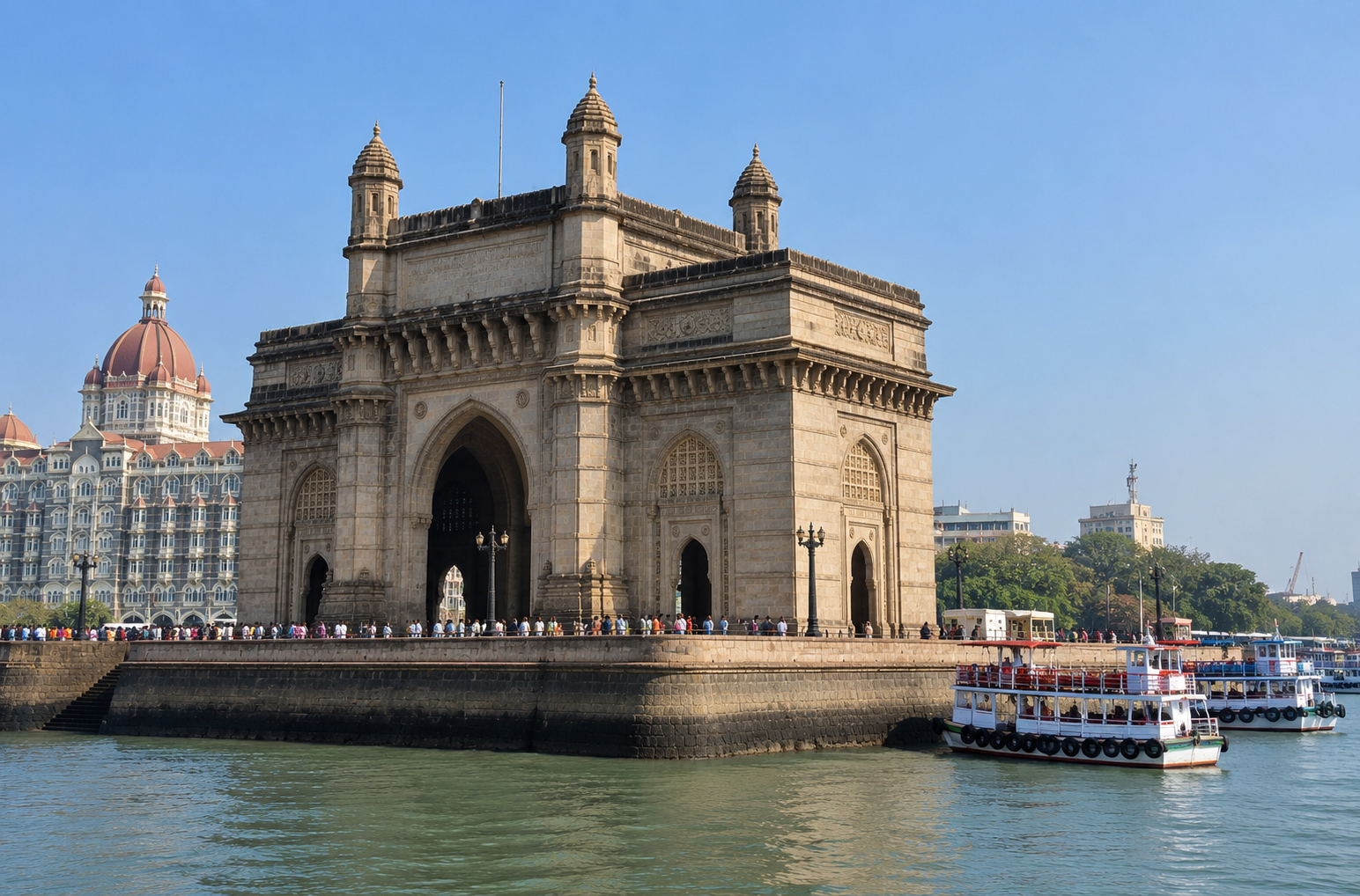 Gateway of India, (30 Minutes)